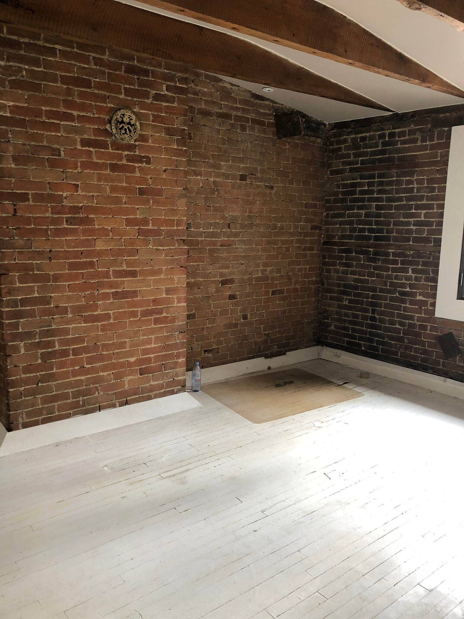 268 Rue Sainte-Catherine O, Montréal, QC à louer Photo intérieure– Image 1 sur 9