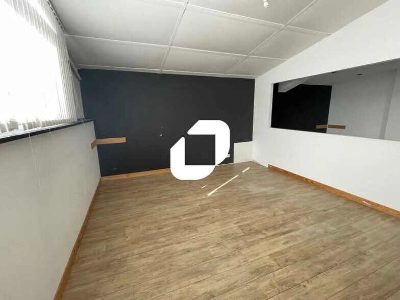 Bureau dans Biganos à louer - Photo de l’immeuble – Image 3 sur 6