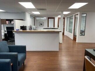Plus de détails pour 5234 Cushman Pl, San Diego, CA - Bureau à louer