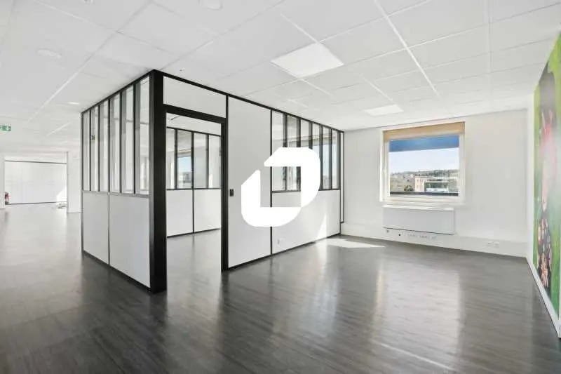 10 Rue Chevreul, Suresnes à vendre - Photo de l’immeuble – Image 3 sur 5