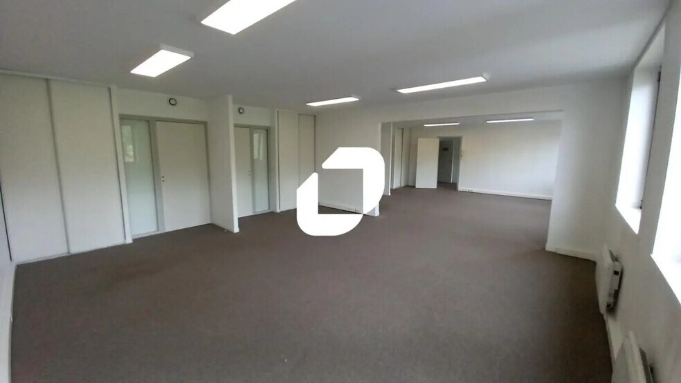 Bureau dans VILLENEUVE-D'ASCQ à louer - Photo de l’immeuble – Image 3 sur 11