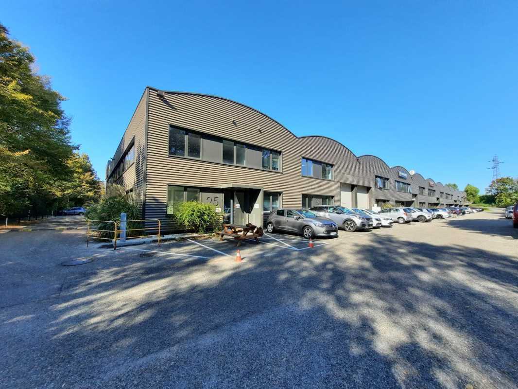 12 Chemin Des Gorges, Dardilly à louer Photo de l’immeuble– Image 1 sur 10