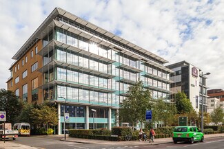 Plus de détails pour 26-30 Uxbridge Rd, Londres - Bureau à louer