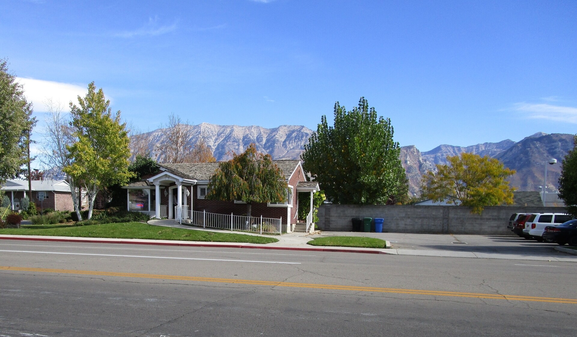 1215 S Main St, Orem, UT à vendre Photo principale– Image 1 sur 28