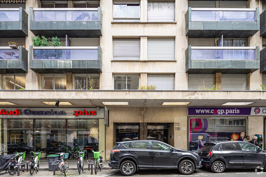 76 Rue De Longchamp, Paris à louer - Photo de l’immeuble – Image 2 sur 2