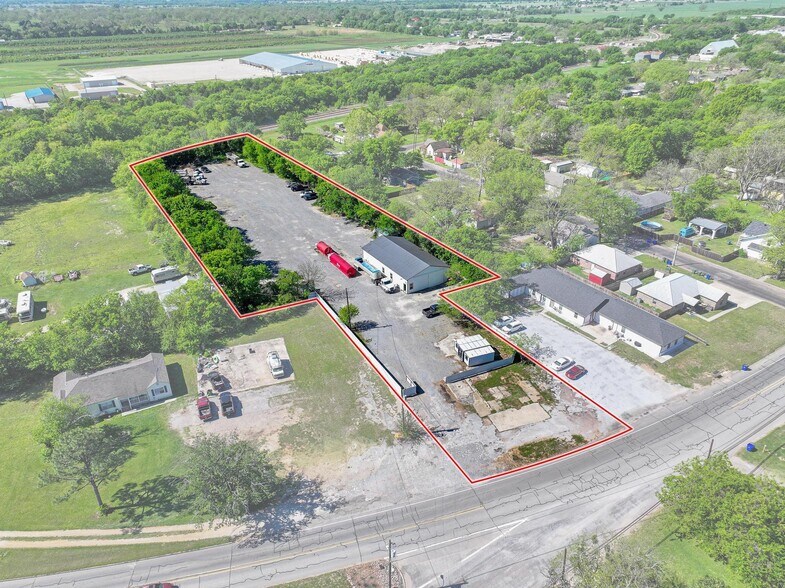 816 E Main St, Whitesboro, TX à louer - Photo de l’immeuble – Image 3 sur 8