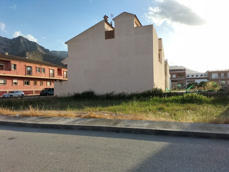 Terrain dans Cox, Alicante à vendre - Photo de l’immeuble – Image 2 sur 2