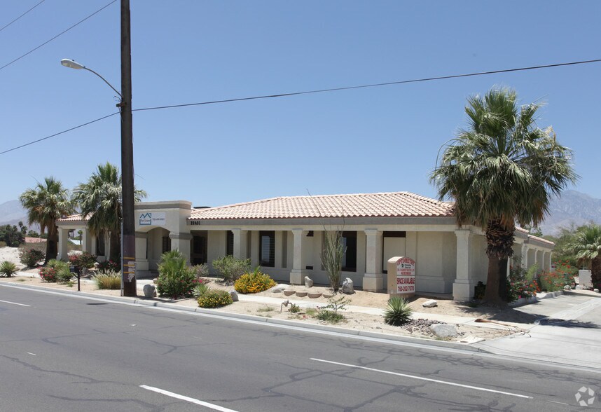 28401 Date Palm Dr, Cathedral City, CA à louer - Photo principale – Image 1 sur 34
