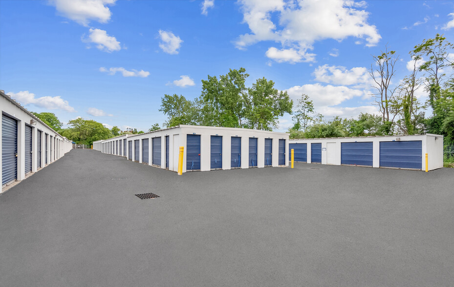 156 Danbury Rd, New Milford, CT à louer - Photo de l’immeuble – Image 2 sur 3