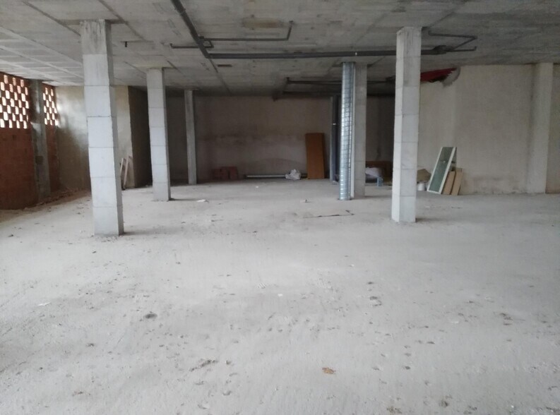 Local commercial dans Calasparra, Murcia à vendre - Photo intérieure – Image 2 sur 9