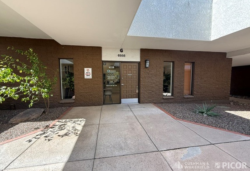 6560 E Carondelet Dr, Tucson, AZ à louer - Photo intérieure – Image 3 sur 13