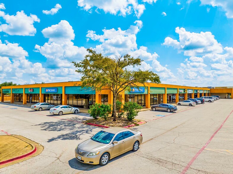 1546 S Clark Rd, Duncanville, TX à louer - Photo de l’immeuble – Image 2 sur 7
