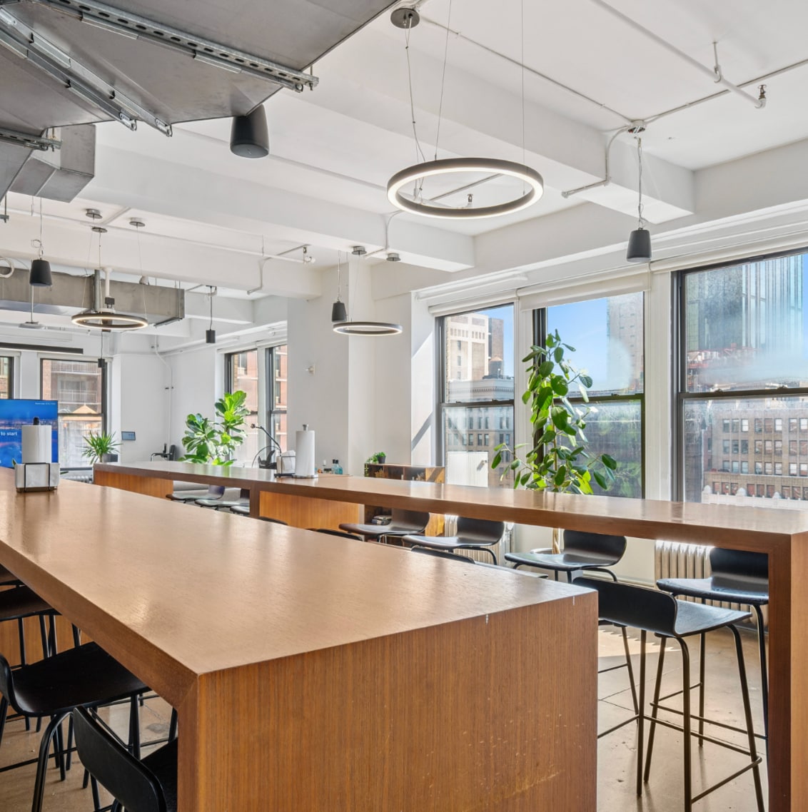 245 Fifth Ave, New York, NY à louer Photo intérieure– Image 1 sur 10