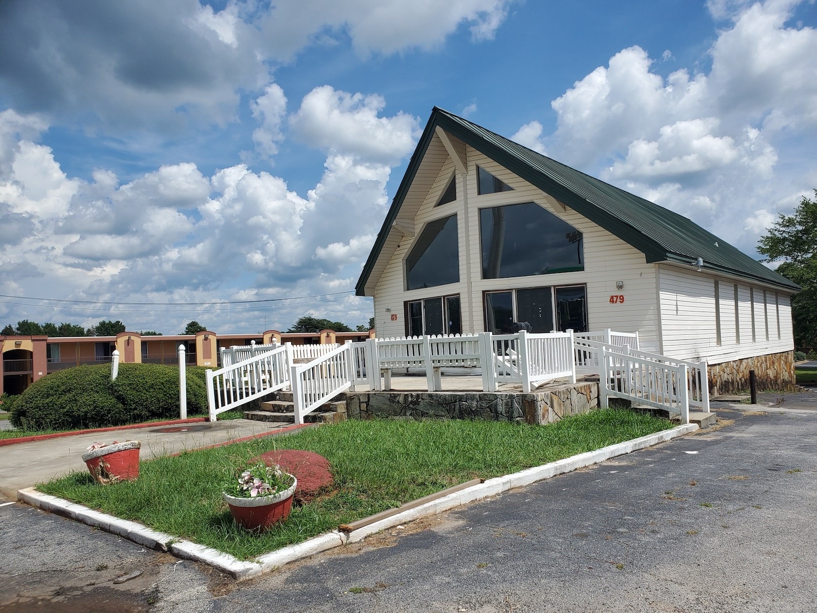 479 Holiday Cir, Forsyth, GA à vendre Photo principale– Image 1 sur 28