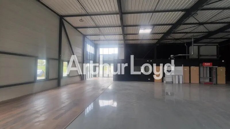 Local d'activités dans Cormelles-le-Royal à vendre - Photo intérieure – Image 2 sur 4