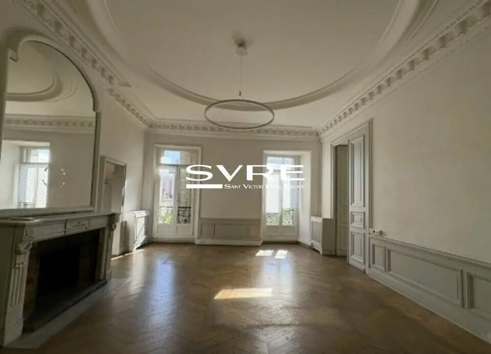 Bureau dans Marseille à louer Photo de l’immeuble– Image 1 sur 13