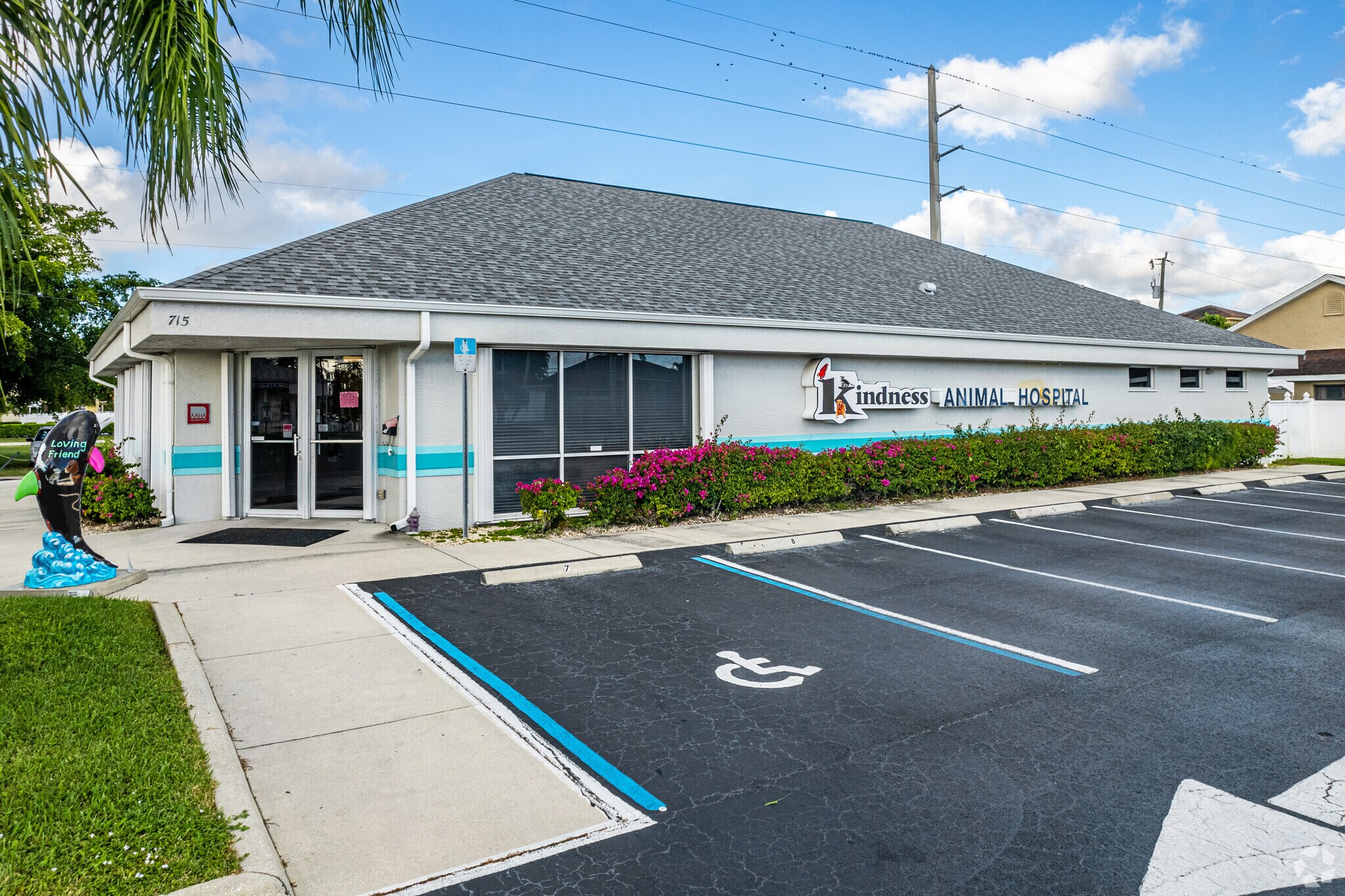 715 Cape Coral Pky, Cape Coral, FL à vendre Photo principale– Image 1 sur 9