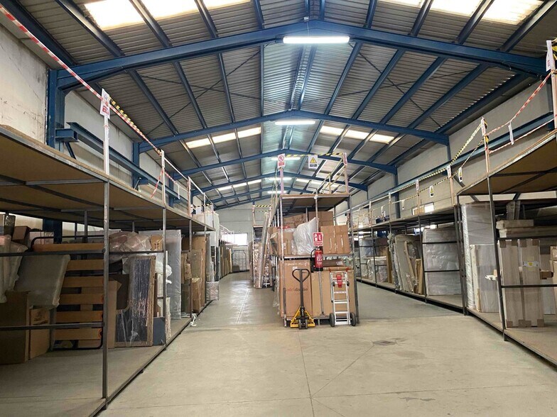 Industriel/Logistique dans Torrejón de Ardoz, Madrid à vendre - Photo de l’immeuble – Image 3 sur 7