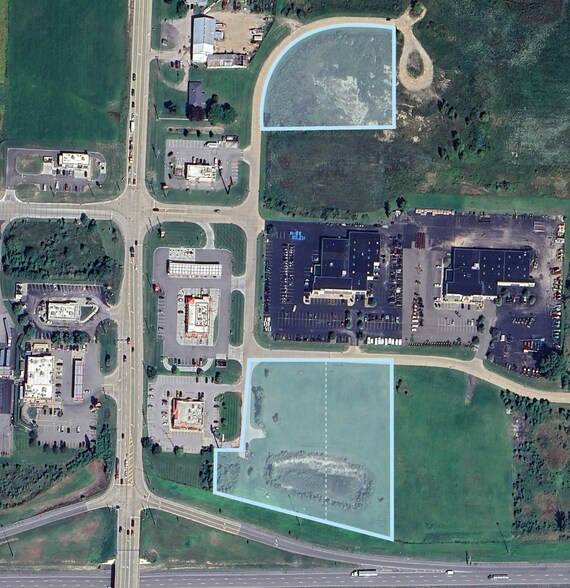 For Sale: ±6 Acres of Prime Development portefeuille de 2 biens à vendre sur LoopNet.fr - Photo de l’immeuble – Image 1 sur 3
