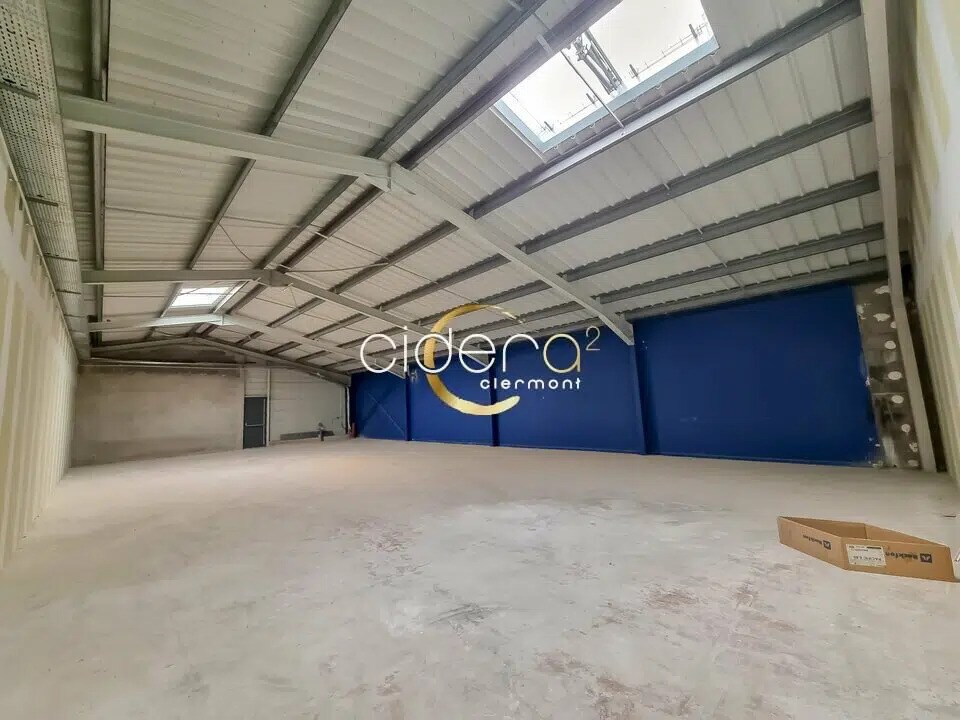 Local commercial dans COURNON-D'AUVERGNE à louer Photo de l’immeuble– Image 1 sur 8