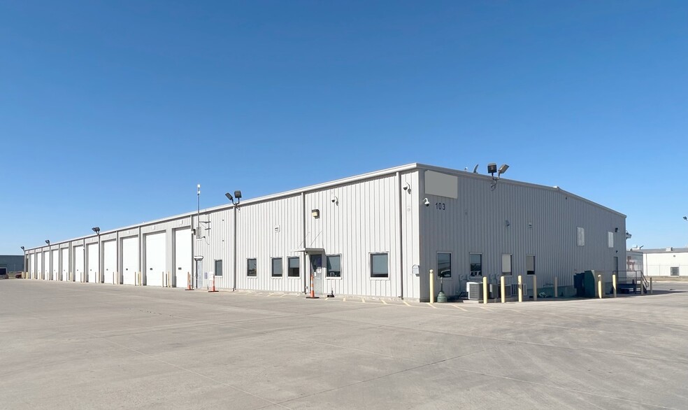 103 Allen Rd, Dodge City, KS à louer - Photo de l’immeuble – Image 1 sur 9