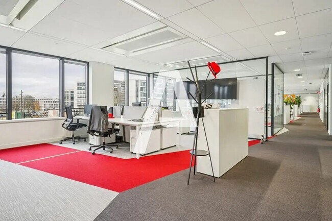 Plus de détails pour Bureau à louer