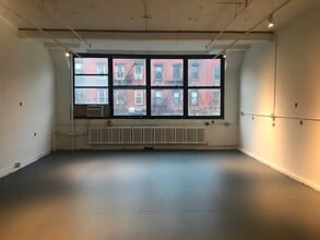 61 Greenpoint Ave, Brooklyn, NY à louer - Vidéo sur l’annonce professionnelle 