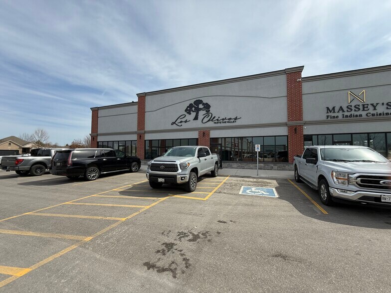 2130-2136 Kains Rd, London, ON à vendre - Photo de l’immeuble – Image 1 sur 7