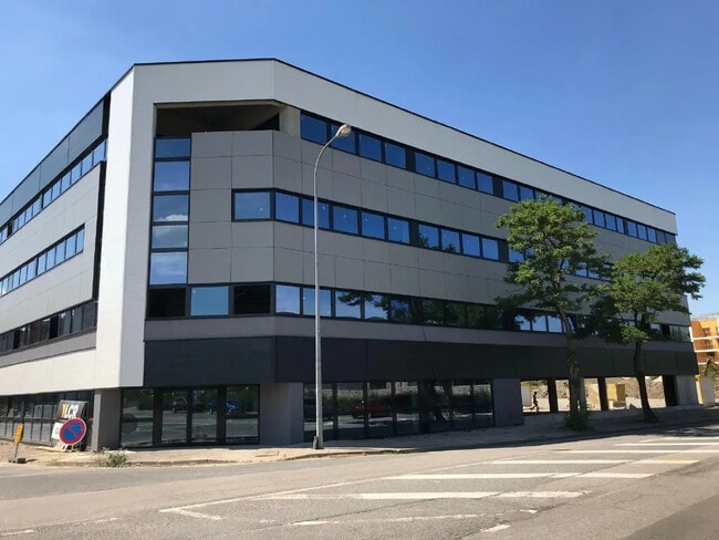 Plus de détails pour 96 Boulevard D'Austrasie, Nancy - Bureau à louer