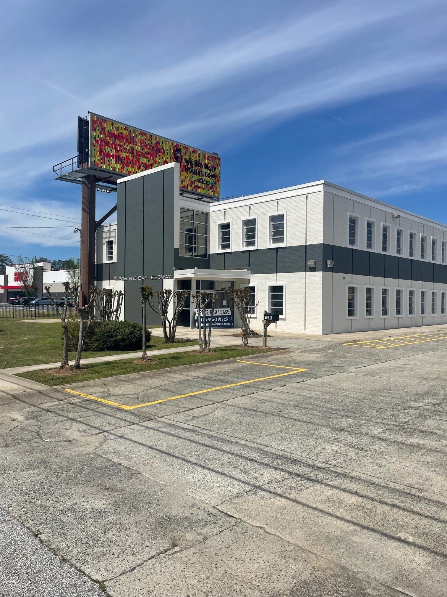 1706 Northeast Expy, Atlanta, GA à louer Photo principale– Image 1 sur 2