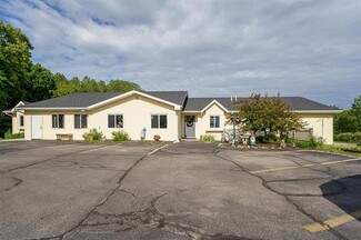 Plus de détails pour 3900 Cedar Ct, Suamico, WI - Local commercial à vendre