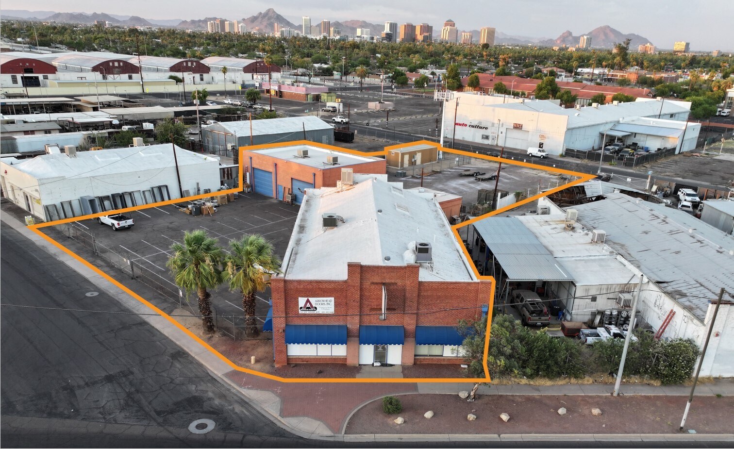 1764 Grand Ave, Phoenix, AZ à vendre Photo de l’immeuble– Image 1 sur 8