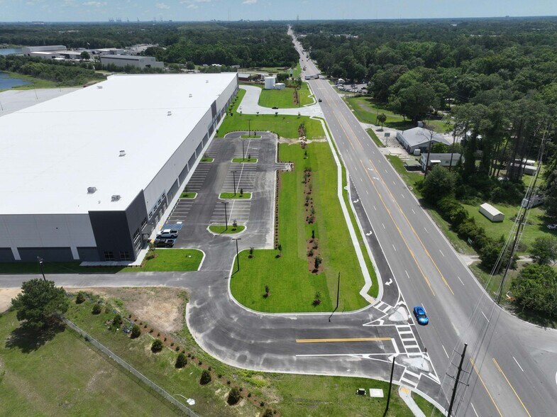 4704 Ogeechee Rd, Savannah, GA à louer - Photo de l’immeuble – Image 3 sur 18