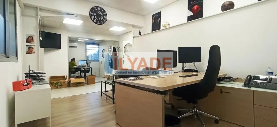 Bureau dans Éguilles à louer - Photo intérieure – Image 3 sur 11