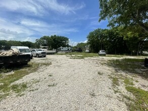 98250 Overseas Hwy, Key Largo, FL à louer Photo de l’immeuble– Image 2 sur 12