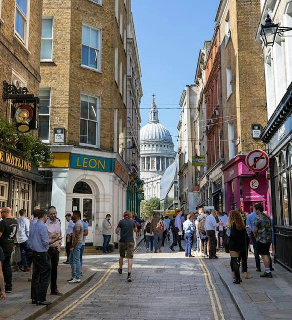 21-26 Garlick Hl, Londres à louer Photo de l’immeuble– Image 1 sur 3