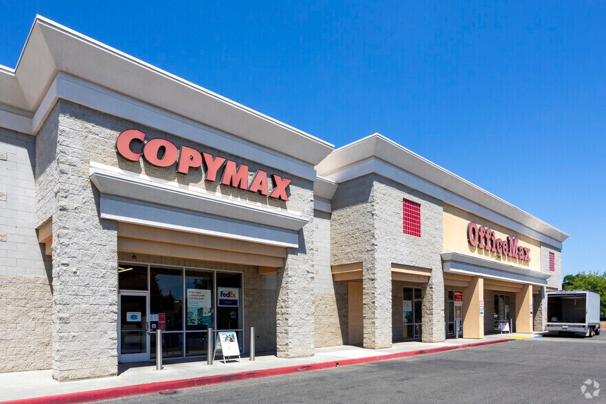 1425-1465 Shaw Ave, Clovis, CA à louer - Photo de l’immeuble – Image 3 sur 5