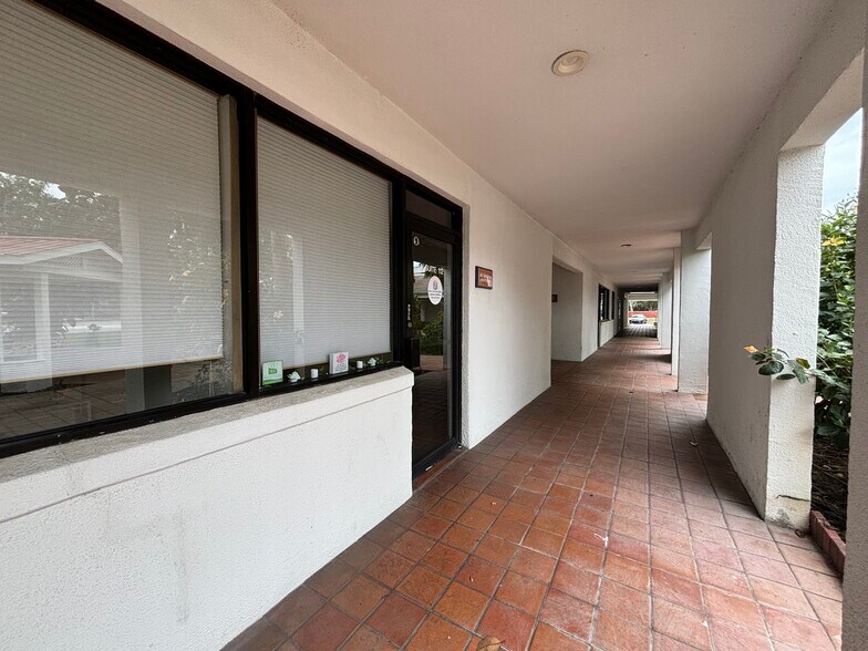 1750 W Broadway, Oviedo, FL à louer - Photo principale – Image 1 sur 11