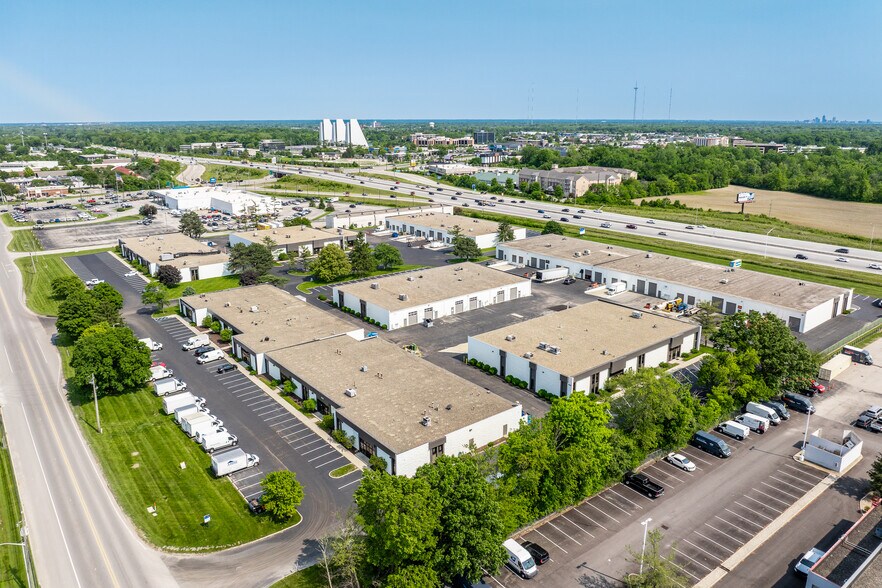 4305-4337 W 96th St, Indianapolis, IN à louer - Photo de l’immeuble – Image 2 sur 6