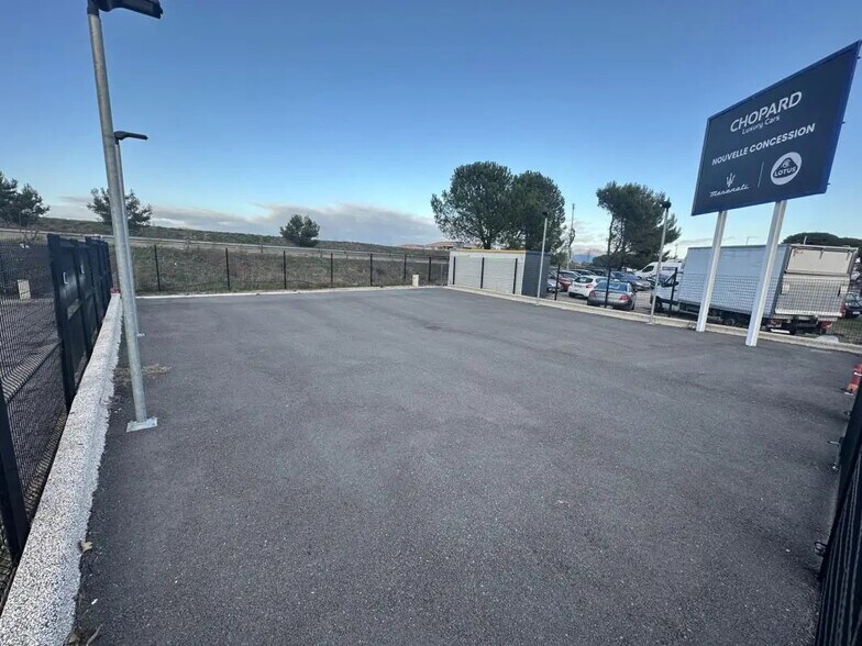 Terrain dans Puget-sur-Argens à louer - Photo de l’immeuble – Image 1 sur 3