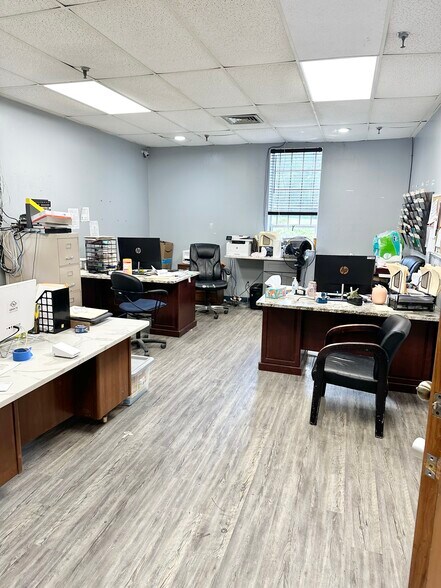 2500 E 5th Ave, Columbus, OH à louer - Photo de l’immeuble – Image 3 sur 12
