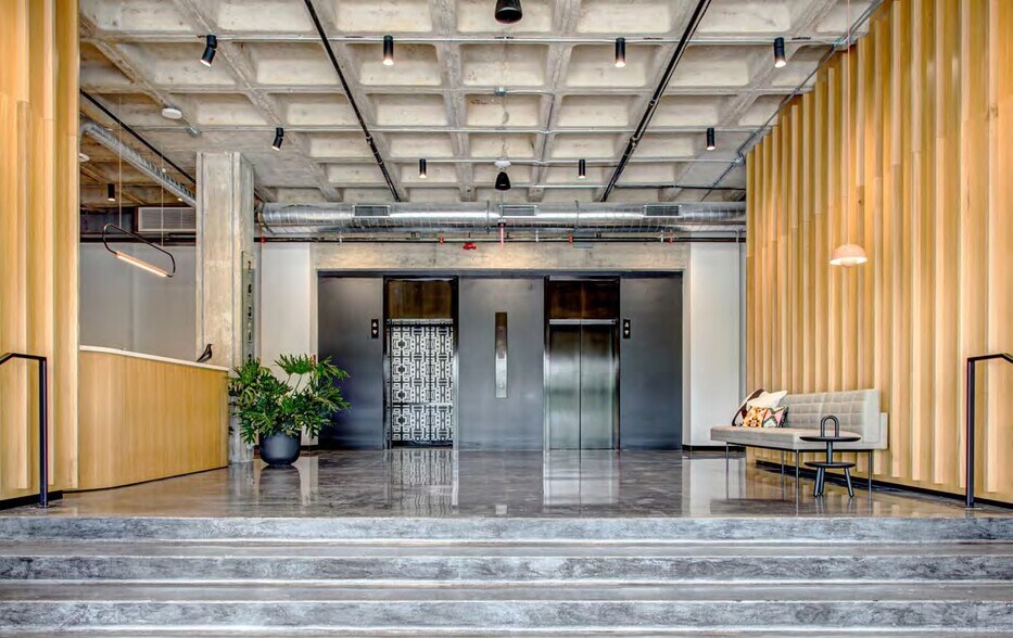 6300 N River Rd, Rosemont, IL à louer - Hall d’entrée – Image 2 sur 25