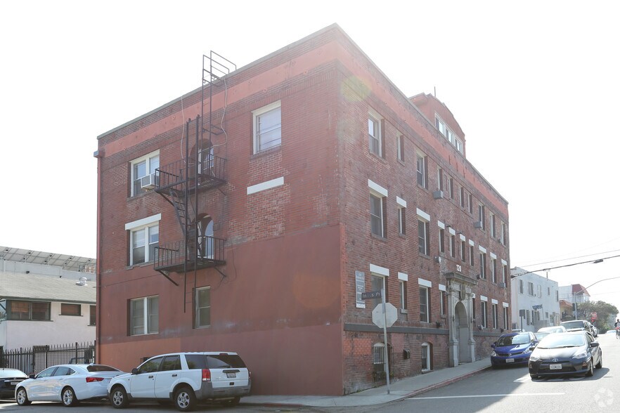 120 Westminster Ave, Venice, CA à vendre - Photo de l’immeuble – Image 3 sur 30