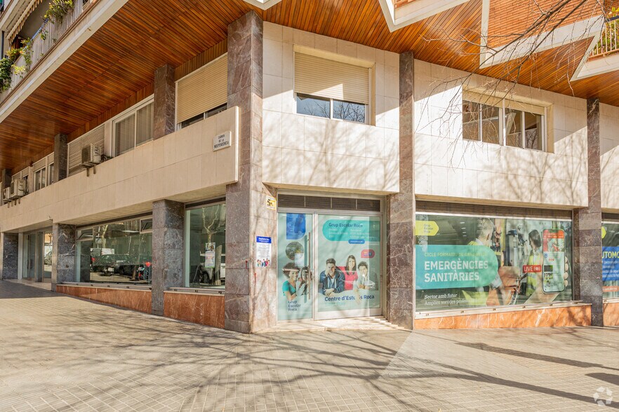 Carrer de la Indústria, 227, Barcelone, Barcelona à vendre - Photo de l’immeuble – Image 2 sur 4