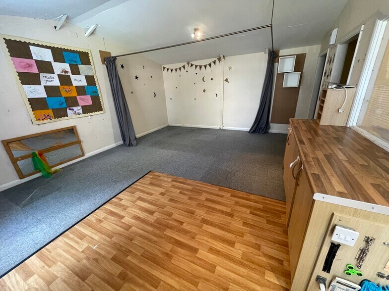 9 Station Rd, Farnborough à louer - Photo de l’immeuble – Image 3 sur 5