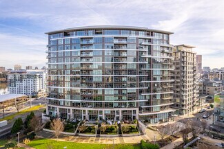 Plus de détails pour 949 NW Overton St, Portland, OR - Logement à vendre