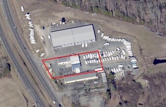 5195 George Washington Memoria Hwy, Gloucester, VA à louer Photo de l’immeuble– Image 1 sur 6