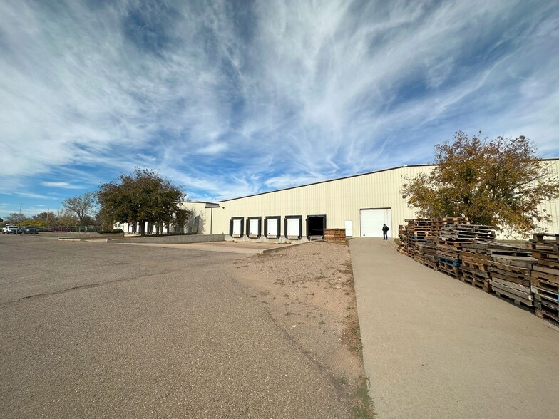 3911 S Main St, Roswell, NM à louer - Photo de l’immeuble – Image 3 sur 18