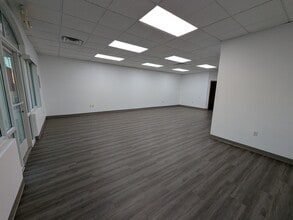 6330 S Eastern Ave, Las Vegas, NV à louer Photo intérieure– Image 2 sur 7