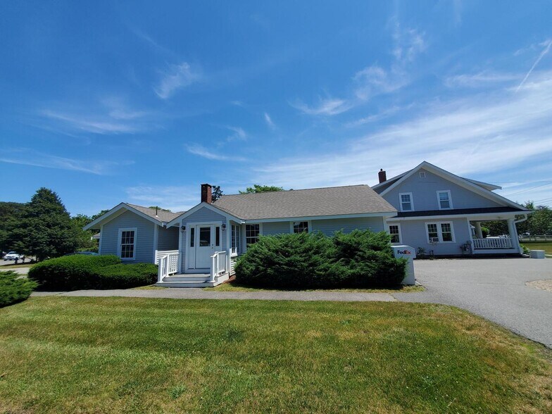 476 MA-28, Harwich Port, MA à vendre - Photo de l’immeuble – Image 2 sur 15
